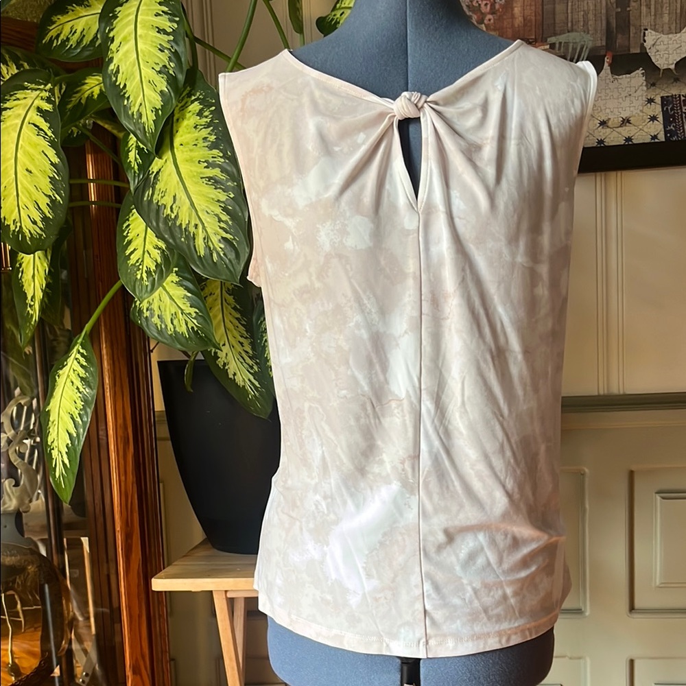 Nine West Elegant Cream Sleeveless Top